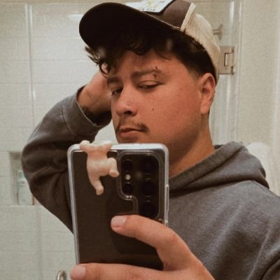 umbasdrac's profile picture. 🔞⚠️ // playing games and playing hos
