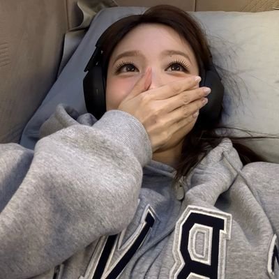 _Jenniferyc's profile picture. ‣𝟎𝟔 ❯ TWICE || SULLYOON || JUANSGUARNIZO || KARIME PINDTER•
🐞🐩