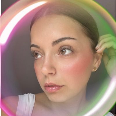 ornellaisrare's profile picture. French bestie📍| Rare beauty lover & selenator 🌸 | Livies🦋