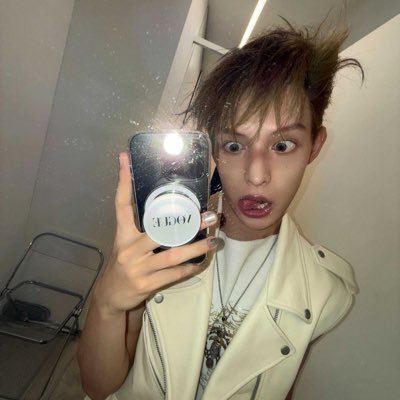 j4ntakeanap's profile picture. ฉันรักอีลอน มัสก์