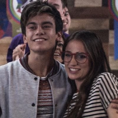 Rociocasi_angel's profile picture. Cuando el Amor es Revolución solo Queda Rendirse 🧡💙🥰
Rodeada pero sin embargo sola🐞🐈‍⬛
Gastina 💙💚
#Casiangelesporsiempre #miraculous #Soylunaporsiempre