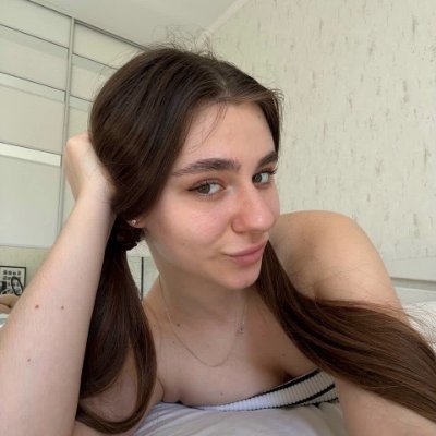 SmileGre4nlove's profile picture. 🍷 Welcome to my world of indulgence and allure… A place where you’re free to explore. Ready to dive in? 💋🌹