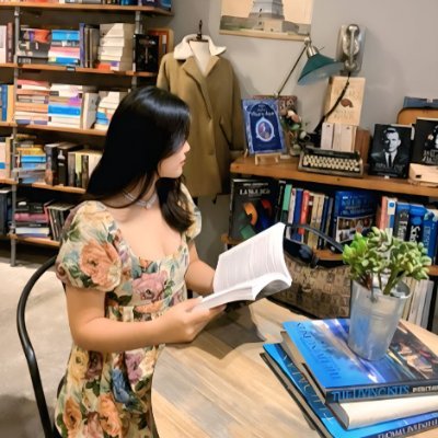 MonaLyricX's profile picture. Elegance in design👗
Sharpness in finance💼
Speed on the road🏎
Calm in the mind🧘‍♀️ 
— Living high quality🇻🇳🇺🇸