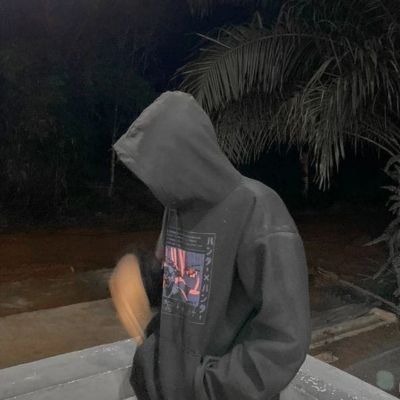 vighnexhh's profile picture. 𝗠𝗮𝗹𝗹𝘂 𝗕𝗼𝘆 🛒🧸