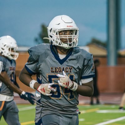 _m4different's profile picture. c/o 2027 📚| DE/RT/LT | 6’2| 218 | Las Vegas 📍| GPA: 3.0 | IG: @4babymanny | contact: 702-801-9925 /Head Coach (510) 932-2508 | jhantay.1291670@nv.ccsd.net