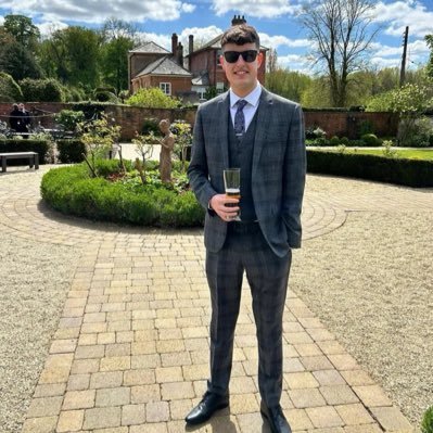 Tom_Grundy_'s profile picture. 