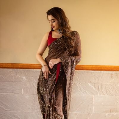3shafan's profile picture. Fan girl of my beautiful @trishtrashers till my last breath ♥️ 

Trishians family ♥️