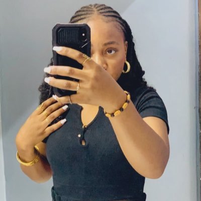 VVasiyirwandi's profile picture. Âme lectrice📚,penseuse ,… Je suis quelqu'un d'assez ouvert, j'aime partager des idées et apprendre des autres; Je m’adapte rapidement aux tons professionnels.