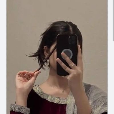 MohiniC98400's profile picture. 