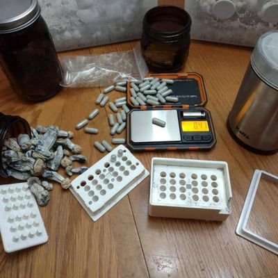 AussieDark24744's profile picture. Aussie deals only deliveries 📦
same day drop. Msg if you got any worries or wanna place your order