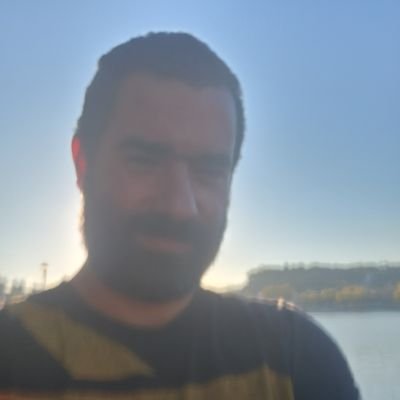 RuiSimao36's profile picture. Be Simple.