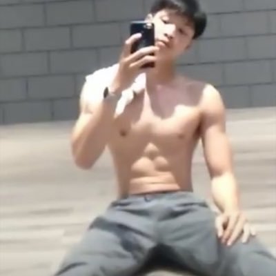 niicc55's profile picture. ชอบผู้หญิง เล่นหาความสุข ไม่ได้มาเล่นเอาใจใคร อย่าหลงตัวเอง 🖕🏻