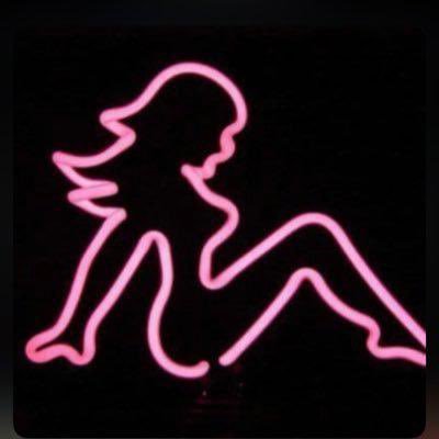 LindaMicc31068's profile picture.