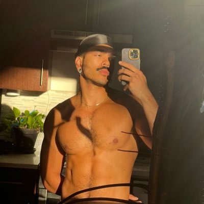 afroticopapi's profile picture. IG @afroticopapi