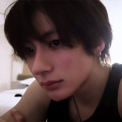 CH0N1Q's profile picture. alt : @rieriespace