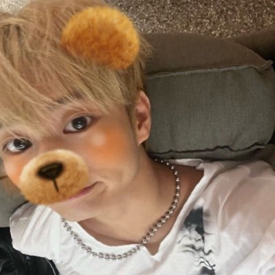Bearwithmejitak's profile picture. jitak truther
