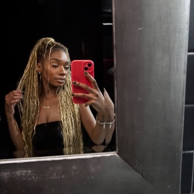 badgal__s's profile picture. IG: badgal.s