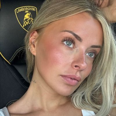 DaveAmelia67436's profile picture. 