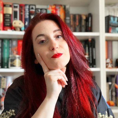 _almaross's profile picture. ✏️ Escritora novata (se hace lo que se puede) 📚 Lectora empedernida (demasiados libros, poco tiempo) 💻 Diseñadora full time
