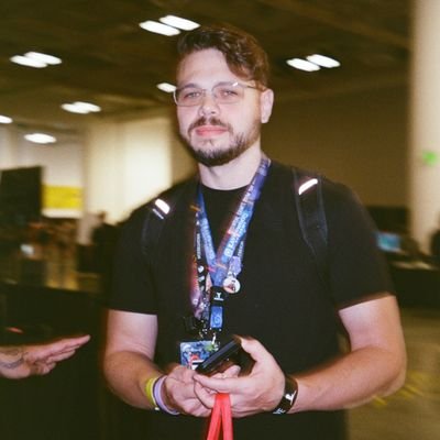 MrFlamegoat's profile picture. Senior Principle Engineer @ Private Development Firm - @StreamerSquare tech - formerly @Twitch EM - great smile, nice eyes, okay engineer

matt@flamegoat.net