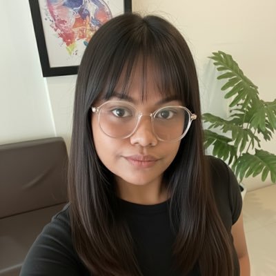 ricalynlauron13's profile picture. 