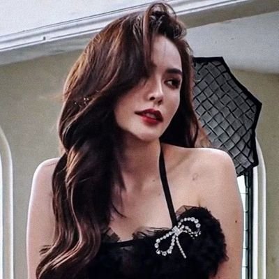 englotverseee's profile picture. For Engfa Waraha and Charlotte Austin 🐶🐰