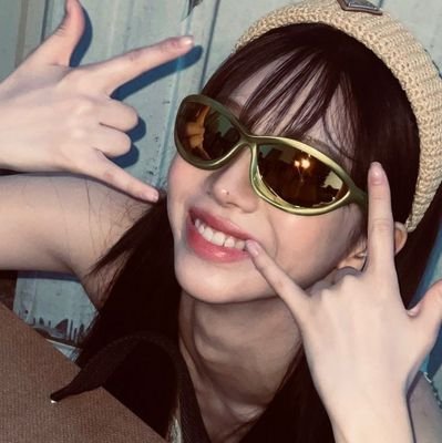 jenjiliros's profile picture. blackpink, aespa, & rv