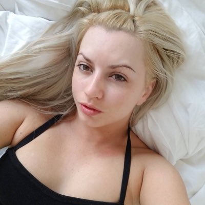 Ashley9576's profile picture. 