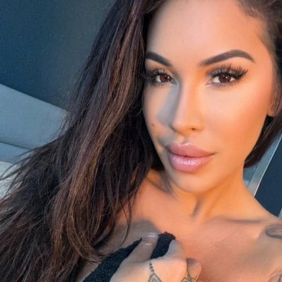 SelenahSe4335's profile picture. 