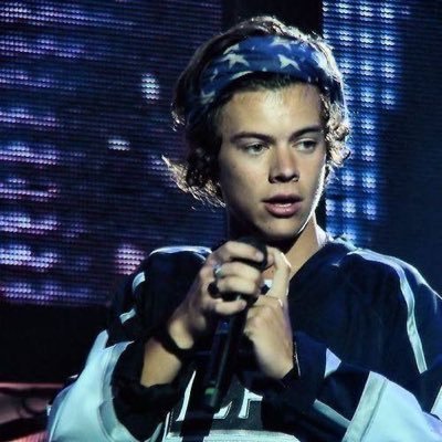 louisxtomlinsoX's profile picture. ໑̣ 🍋 ໑̣ fangirl as a full time job- one direction,harry styles,louis tomlinson,niall horan,zayn malik,liam payne💙she/her #HowDidIGetHere #LEMONADE໑̣