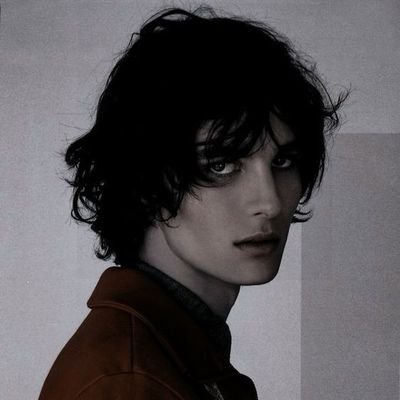 Louis384916's profile picture. 