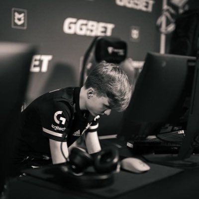rellayed's profile picture. 