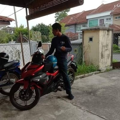 EloLuv374675's profile picture. 