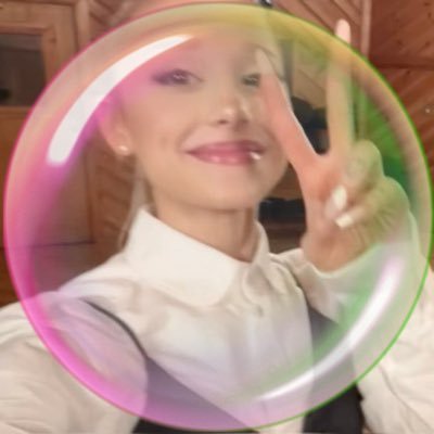 luizaacl's profile picture. 