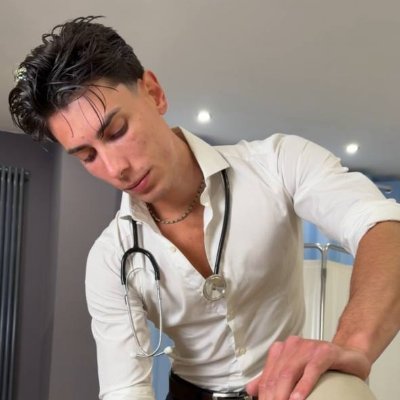 Felicia7felly's profile picture. Your favorite Urologist and yes i got a 🌶 page 😝