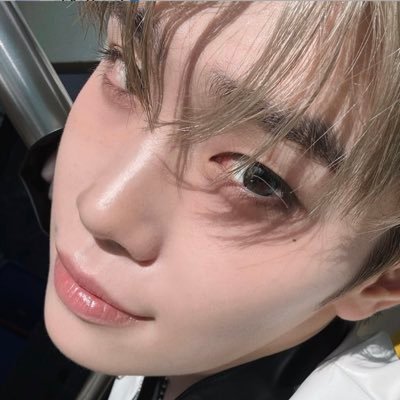 snow_flower_zb1's profile picture. ZEROBASEONE🐥KIM TAERAEくんが大好き❤️ ZEROSEです😊テレくんの魅力をたくさんの人に伝えたい💙✨無言フォローごめんなさい💦