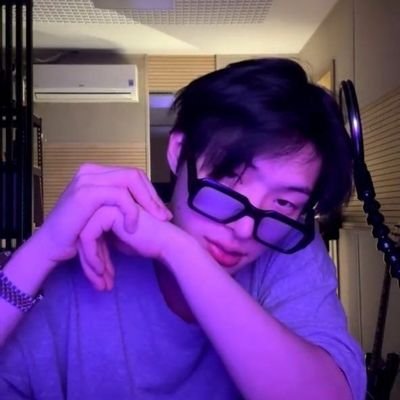 ryvrae's profile picture. 