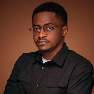 yohan_kyalika's profile picture. Je suis un esprit venu faire une expérience dans la matière. ◽️Écrivain ◽️Conférencier ◽️Entrepreneur ▫️Chercheur en Bonne gouvernance 📚