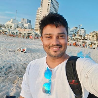 tweetHanu's profile picture. 