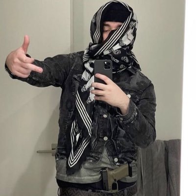 newberyjr's profile picture. v1