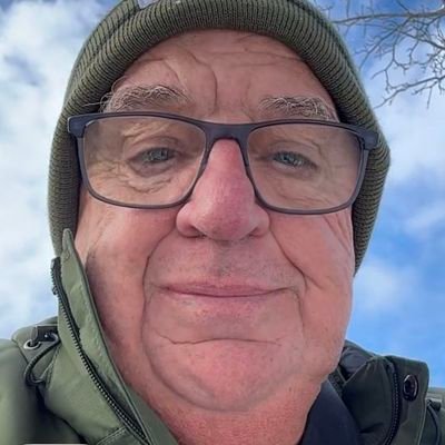 ERM76950's profile picture. Toronto old dude ♥️