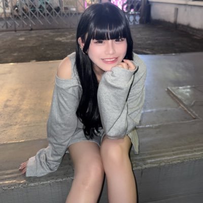 kurosaki__hana_'s profile picture. 💙@jingusyoujo 青色担当💙 :🌷💙: 𝐒𝐏𝐈𝐑𝐀𝐋 𝐌𝐔𝐒𝐈𝐂所属 : 18歳 : 2007.09.21 🎂 : ギターと音楽がだいすきです!!🎧 : #おはなの日常 #黒崎はな #神宮少女 : ⚠︎︎事務所管理