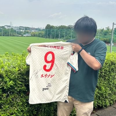 joringo10's profile picture. 川崎フロンターレ(シーズンチケット所持Gゾーン民)/マンチェスターユナイテッド/オリンピックマルセイユ(公式日本ファンクラブ@OMfanclub_Tokyo のメンバー)/ASローマ/FC琉球/デレマス宮本フレデリカ担当/プロデューサーユナイテッド/ぼざろ喜多郁代