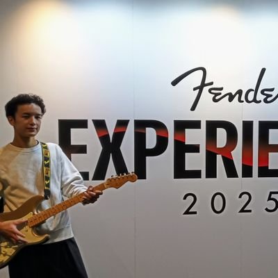 YujiAki24's profile picture. age26。福山雅治とflumpoolをよく聴きます!flumpoolインテロ会員。BROS.35期生。flumpool5/30参戦済。9/26参戦予定。 福山雅治9/14,15参戦済！next冬の大感謝！ 皆さん、仲良くして下さい😊 ゲーム関係→@AkiGame24