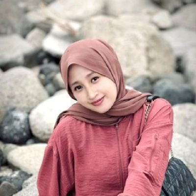 Adreena90's profile picture. my account 🍣 @IndahVya90 @SeptBerwin @Navyaluck_W @AisZahra90