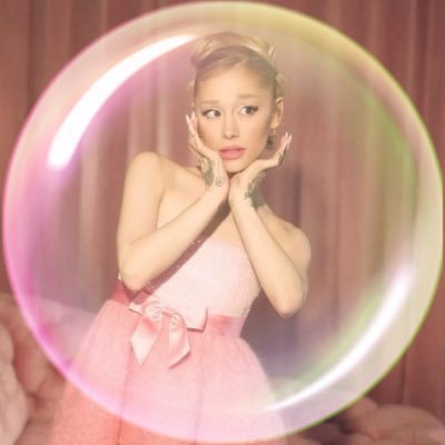 honeymoonlites's profile picture. currently playing ag7, track 12 🫧. | not impersonating!