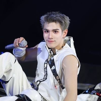 zizinuna_'s profile picture. not everything has to be right now