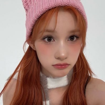 mikulover77's profile picture. meow