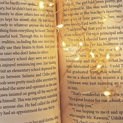 30booksayear's profile picture. 