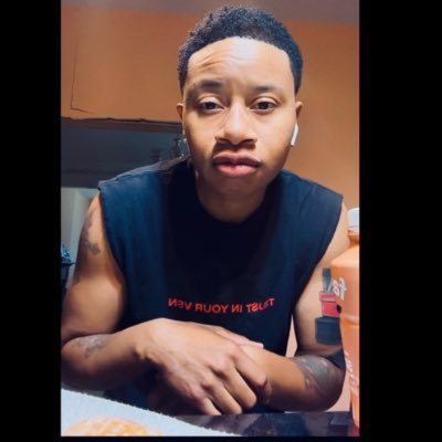Michydoe27_'s profile picture. #RestZaye 🕊 🏳️‍🌈 ONE DAY AT A TIME 🌱